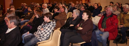Lors de la réunion publique du 18 Février 2010 au C.A.S 