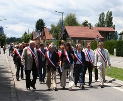 Manifestation des élus locaux à Sciez