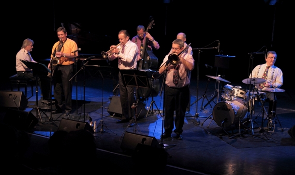 Cabaret-Jazz-Annone-Burgundy