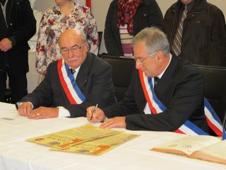 Ceremonie-Jumelage-04122011